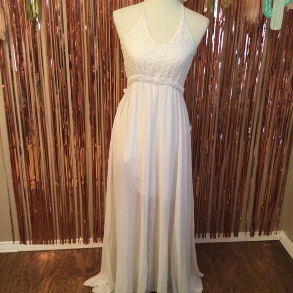 White Floral Pattern Dress - Picture 1 of 3